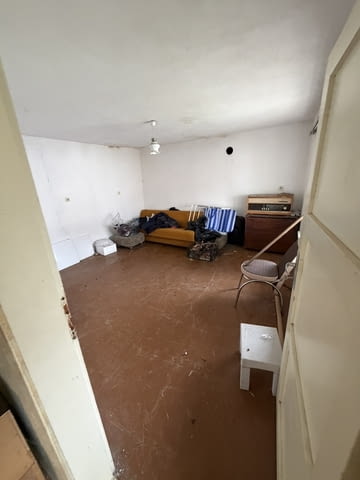 Къща в село Стрелци с Два двора 2-floor, Girder, 129 m2 - village Strеltsi | Houses & Villas - снимка 10