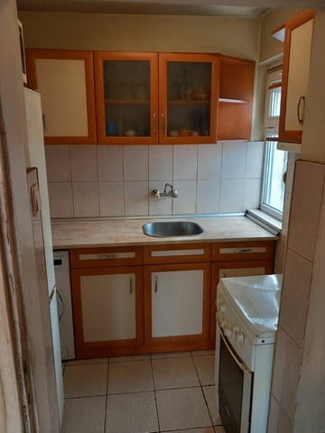 Продавам къща в гр. Перник кв. Ралица 2-етажна, Тухла, 184 м2 - град Перник | Къщи / Вили - снимка 2