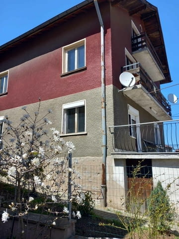 Продавам къща в гр. Перник кв. Ралица 2-етажна, Тухла, 184 м2 - град Перник | Къщи / Вили - снимка 7