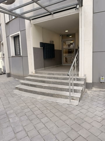 Продавам тристаен апартамент в гр. Перник кв. Изток, city of Pernik | Apartments - снимка 7