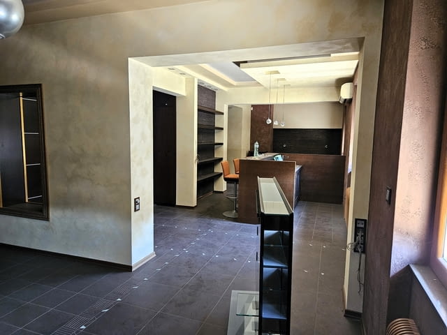 Двустаен, ТОП ЦЕНТЪР, след луксозен ремонт 1-bedroom, 70 m2, Brick - city of Sofia | Apartments - снимка 3