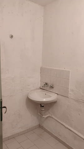 МАгазин-офис-студио красота-Пловдив-Въстанически.350 евро наем.42 кв.м., - снимка 3