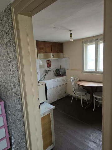 Апартамент в къща в центъра на пловдив.330 евро, две спални.за персонал. - снимка 1