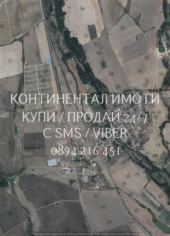 Код 63183. Поземлен имот 2200м2, който се намира непосредствено до пътя, и наоколо 1300м от селото, - снимка 3