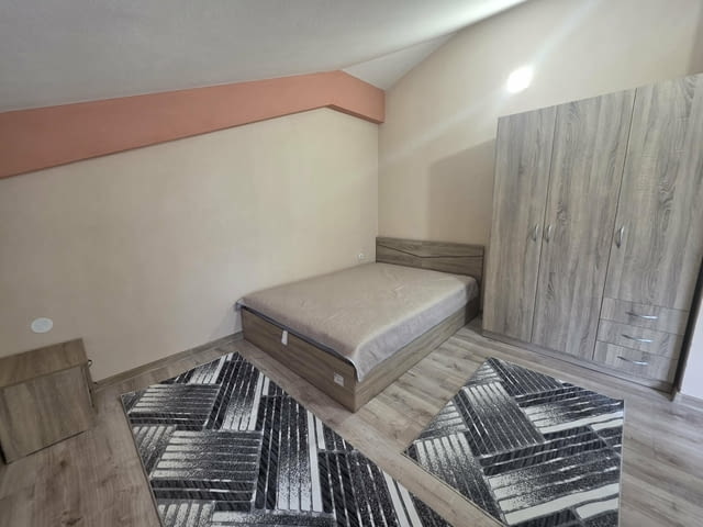 Просторен апартамент с три спални в кв.Каменни, гр. Хасково, city of Haskovo - снимка 6