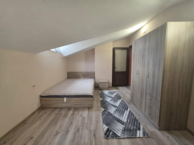 Просторен апартамент с три спални в кв.Каменни, гр. Хасково, city of Haskovo - снимка 8