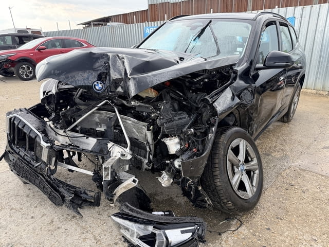 BMW X1 U11 xDrive25e Steptronic 1.5 двигател 21EF, B38A15P, 245 кс., ск. кутия 7DCT300, Plug-in-Hybr - снимка 3