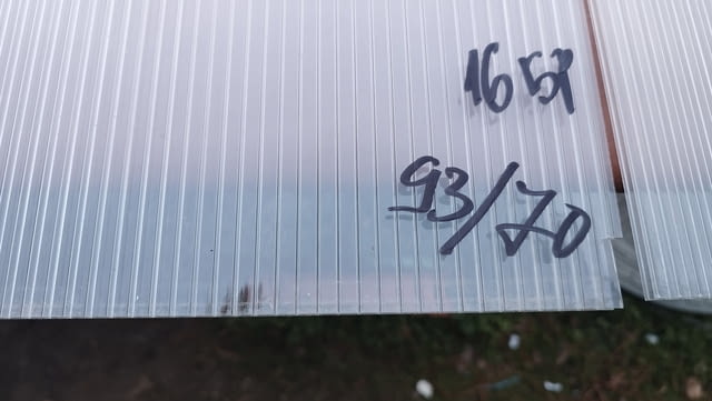 Поликарбонат - Каналчест поликарбнат парчета 93/100 - 93/70см - снимка 5