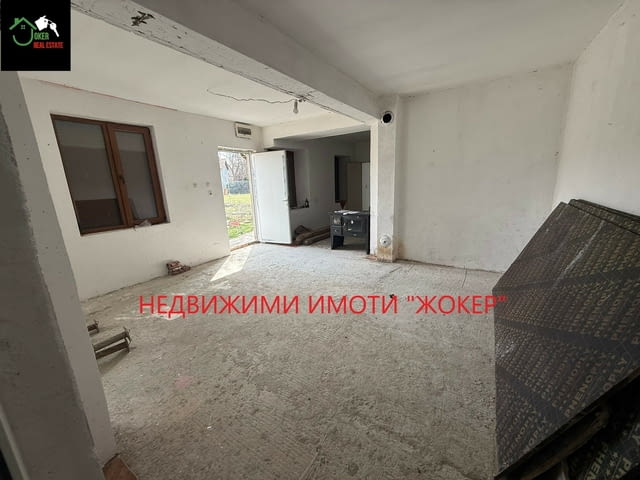 Къща с двор в село Балван 1-етажна, Тухла, 94 м2 - село Балван | Къщи / Вили - снимка 2