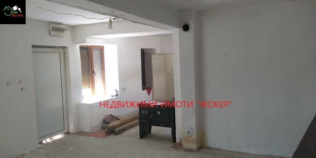Къща с двор в село Балван 1-етажна, Тухла, 94 м2 - село Балван | Къщи / Вили - снимка 6