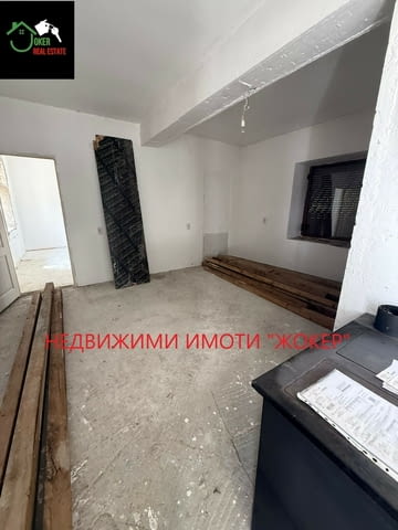 Къща с двор в село Балван 1-етажна, Тухла, 94 м2 - село Балван | Къщи / Вили - снимка 9