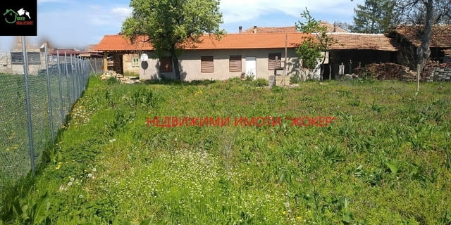 Къща с двор в село Балван 1-етажна, Тухла, 94 м2 - село Балван | Къщи / Вили - снимка 12