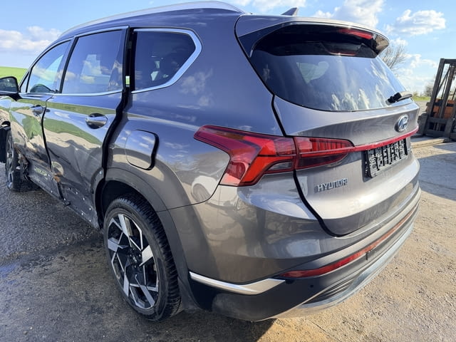 Hyundai Santa Fe 4 (TM) 2.2 CRDI HTRAC двигател D4HE 193 кс., автоматик 8-ст., 7 местен 69000 км., 2 - снимка 8
