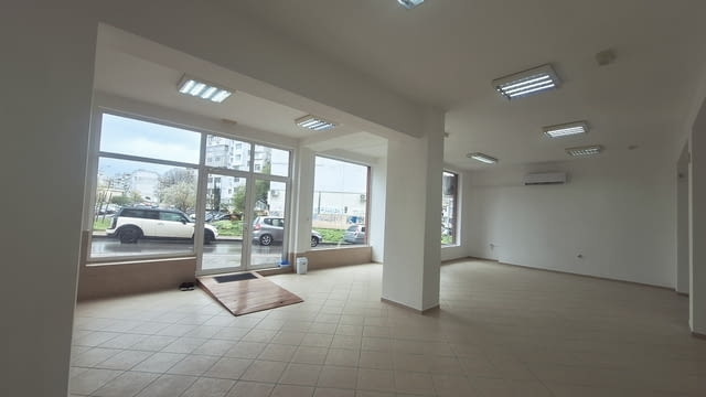 Давам под наем магазин / офис във Владиславово 125 m2, Brick, Air Conditioning - city of Varna | Offices - снимка 5