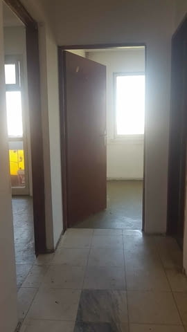 Даваме под наем 4-стаен апартамент в кв. Тракия 97 м2, Панел, Асансьор, С паркинг - град Пловдив | Апартаменти - снимка 11