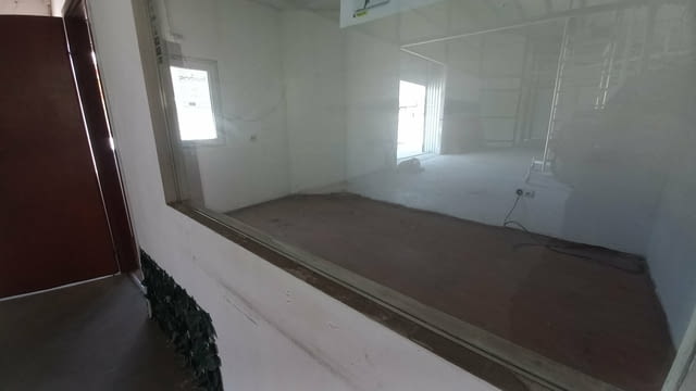 Даваме под наем автосервиз в кв. Кючук Париж, град Пловдив | Производствени Сгради - снимка 8