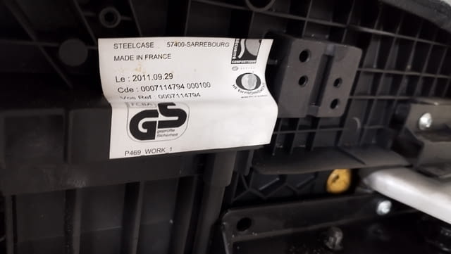 Офис столове Steelcase сиво и черно текстилна дамаска, city of Sofia | Chairs - снимка 4