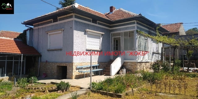 Къща с двор в гр. Бяла 1-floor, Brick, 124 m2 - city of Byala | Houses & Villas - снимка 1