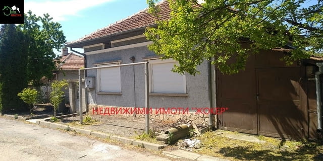 Къща с двор в гр. Бяла 1-floor, Brick, 124 m2 - city of Byala | Houses & Villas - снимка 3