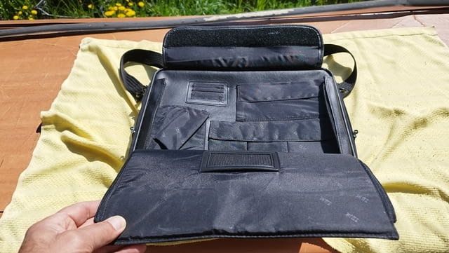 Кожено куфарче - чанта за лаптоп с лого на IBM, 16-17” използвана - снимка 3