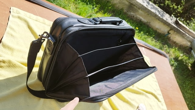 Кожено куфарче - чанта за лаптоп с лого на IBM, 16-17” използвана - снимка 7