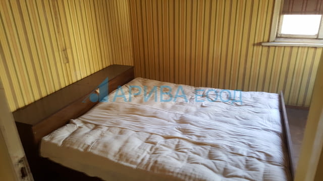 Самостоятелна къща в център Хасково 3-етажна, Тухла, 205 м2 - град Хасково | Къщи / Вили - снимка 7
