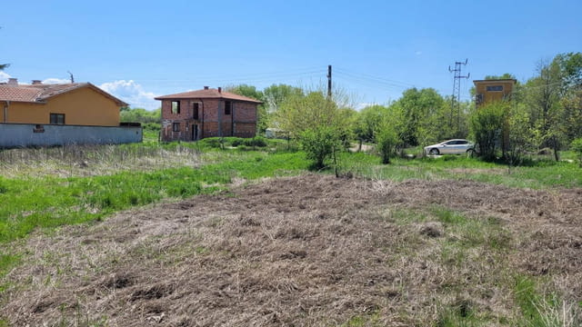 УПИ 1455м2 гр.Съединение квартал Точиларци до трафопост с кладенец сонда за вода - снимка 3