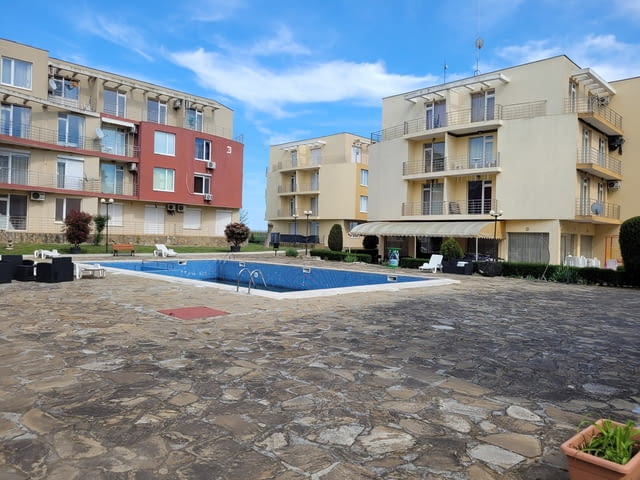 Под наем магазин 27м², на път Сл.бряг-Сф, лято 2026, resort Slanchev briag - снимка 11