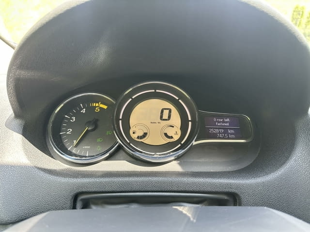 Renault Megane Cope 1.9dci 130к.с. Дизел, Ръчна, Купе - град Троян | Автомобили / Джипове - снимка 10