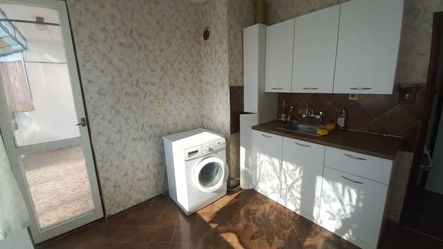 Продаваме двустаен апартамент в кв. Каменица 1 - град Пловдив | Апартаменти - снимка 8