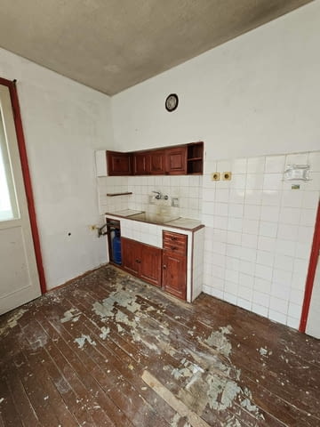 Продаваме тристаен апартамент в кв. Смирненски 3-стаен, 95 м2, Тухла - град Пловдив | Апартаменти - снимка 3