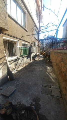 Продаваме тристаен апартамент в кв. Смирненски 3-стаен, 95 м2, Тухла - град Пловдив | Апартаменти - снимка 12