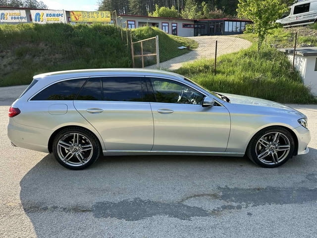 Mercedes-Benz W213 E220 4-Matic 2018г. E 220, Дизел, Автоматична - град Троян | Автомобили / Джипове - снимка 5