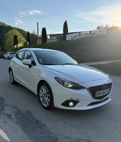 Mazda 3 2.2d Skyactiv Head-Up BOSE Дизел, Ръчна, Хечбек - град Троян | Автомобили / Джипове - снимка 1