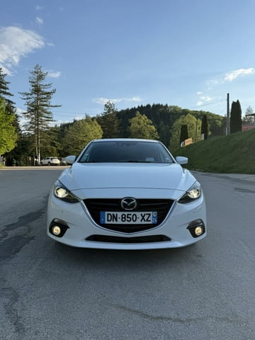 Mazda 3 2.2d Skyactiv Head-Up BOSE Дизел, Ръчна, Хечбек - град Троян | Автомобили / Джипове - снимка 2