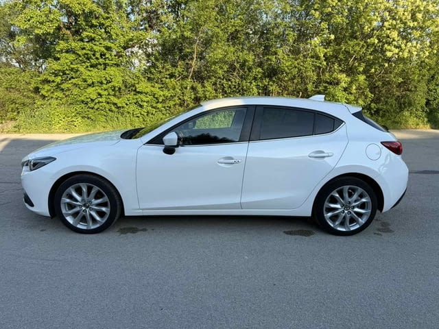 Mazda 3 2.2d Skyactiv Head-Up BOSE Дизел, Ръчна, Хечбек - град Троян | Автомобили / Джипове - снимка 5