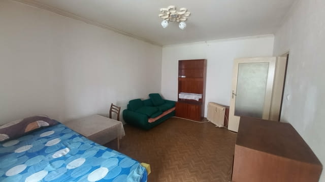 Даваме под наем тристаен апартамент в кв. Кючук Париж, град Пловдив | Апартаменти - снимка 1