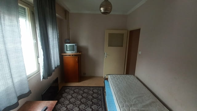 Даваме под наем тристаен апартамент в кв. Кючук Париж, град Пловдив | Апартаменти - снимка 10