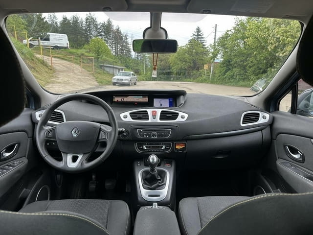 Renault Scenic 1.4tce 16v Бензин, Ръчна, Ван/Миниван - град Троян | Автомобили / Джипове - снимка 9