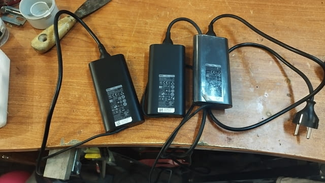 Dell модел DA90PM130 Захранване - адаптер за лаптоп, град София | Части / Аксесоари - снимка 2