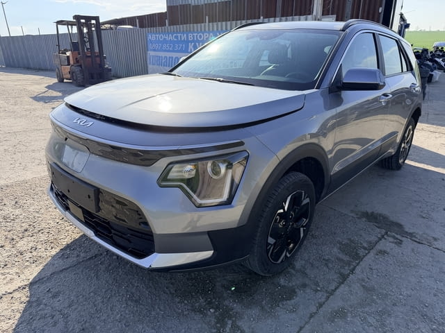 Kia Niro 2 SG2 EV електро 204 кс., 2024 г. Киа Ниро 2 electro 204 ph., 2024 на части в автоморга Del - снимка 1