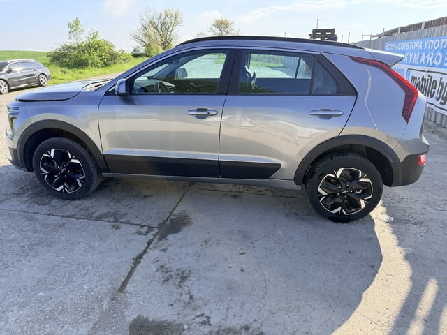 Kia Niro 2 SG2 EV електро 204 кс., 2024 г. Киа Ниро 2 electro 204 ph., 2024 на части в автоморга Del - снимка 5