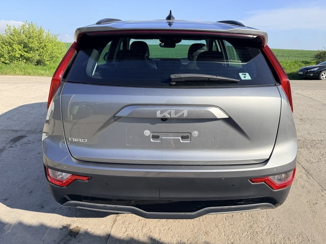 Kia Niro 2 SG2 EV електро 204 кс., 2024 г. Киа Ниро 2 electro 204 ph., 2024 на части в автоморга Del - снимка 8