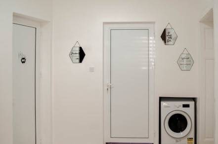 Наеми на обзаведени апартаменти 3-bedroom, 5 m2, Other - city of Sofia | Apartments - снимка 1