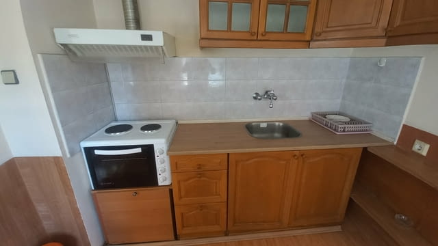 Даваме под наем етаж от къща в кв. Каменица 1 2-стаен, 70 м2, Тухла - град Пловдив | Апартаменти - снимка 4