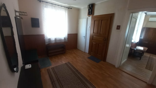 Даваме под наем етаж от къща в кв. Каменица 1 2-стаен, 70 м2, Тухла - град Пловдив | Апартаменти - снимка 6