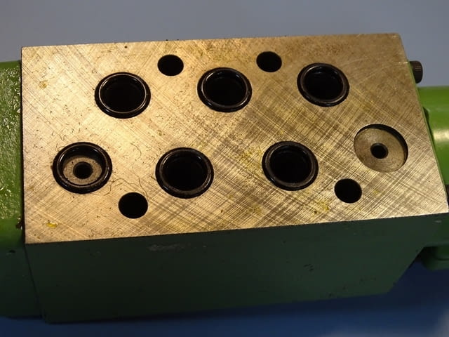 Хидравличен разпределител Hydraulik Ring SEF5-10 solenoid directional valve 24VDC - снимка 5