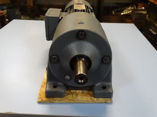 Мотор редуктор SEW-EURODRIVE R60DT80K4BM Gear Motor 0.55kW, град Пловдив | Промишлено Оборудване - снимка 7