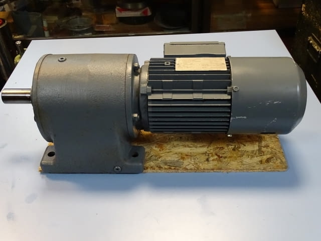 Мотор редуктор SEW-EURODRIVE R60DT80K4BM Gear Motor 0.55kW, град Пловдив | Промишлено Оборудване - снимка 9