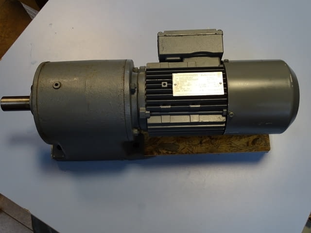 Мотор редуктор SEW-EURODRIVE R60DT80K4BM Gear Motor 0.55kW, град Пловдив | Промишлено Оборудване - снимка 3
